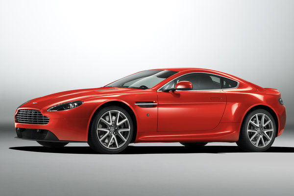 2012 Aston Martin Vantage Coupe