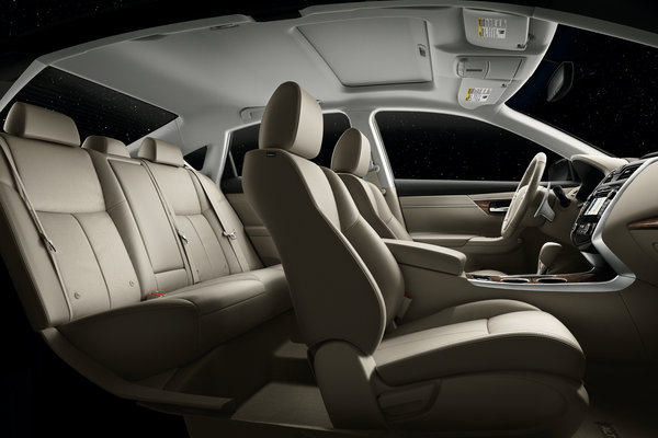 2013 Nissan Altima Interior