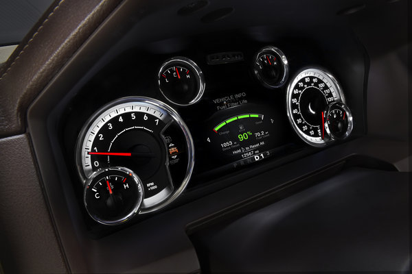 2013 Ram Ram 1500 Crew Cab Laramie Instrumentation