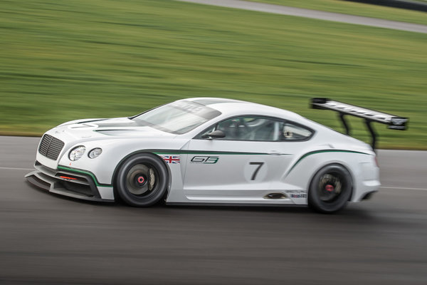 2012 Bentley Continental GT3 race car concept