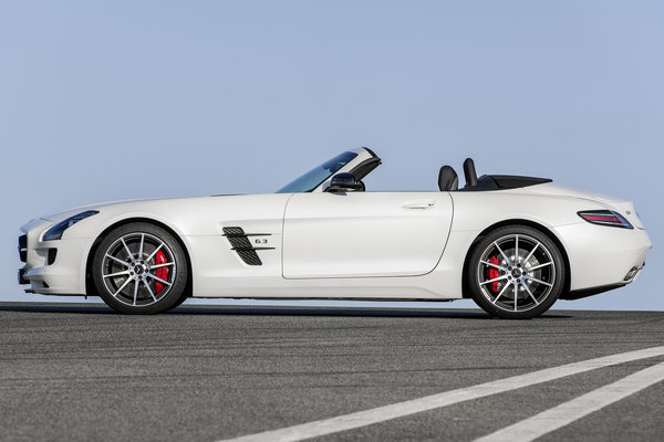 2013 Mercedes-Benz SLS AMG Roadster