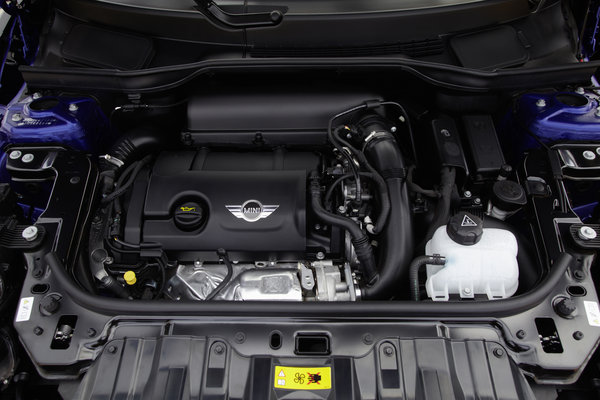 2013 Mini Paceman Engine