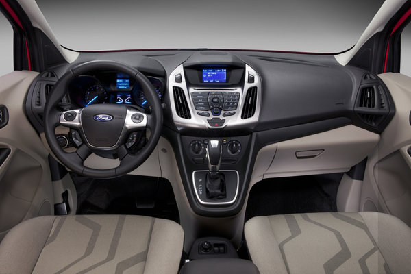 2014 Ford Transit Connect Wagon Instrumentation