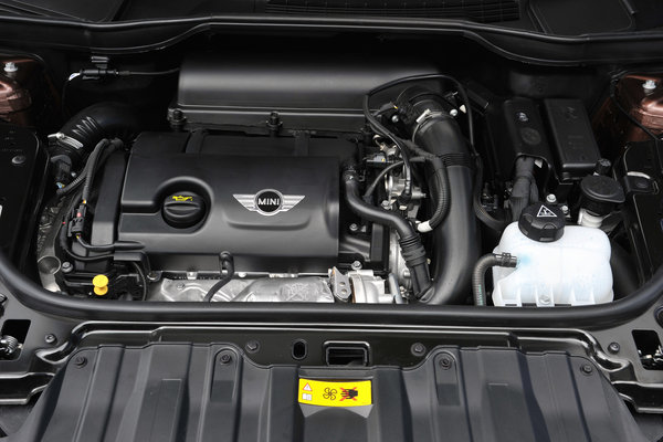 2013 Mini Cooper Paceman Engine