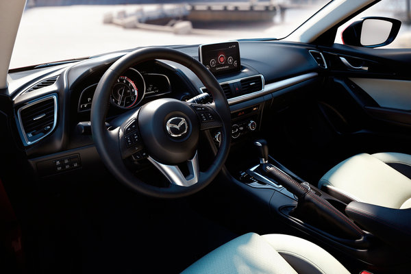 2014 Mazda Mazda3 Interior