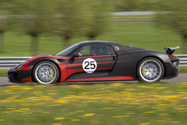 2014 Porsche 918 Spyder