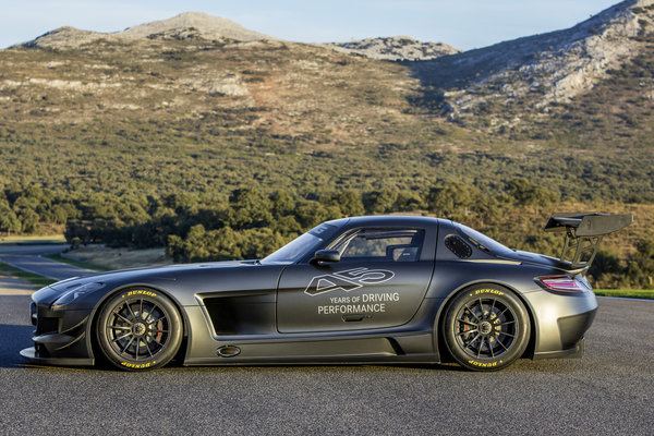 2012 Mercedes-Benz SLS AMG GT3