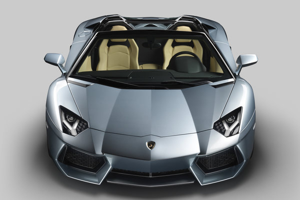 2013 Lamborghini Aventador Roadster