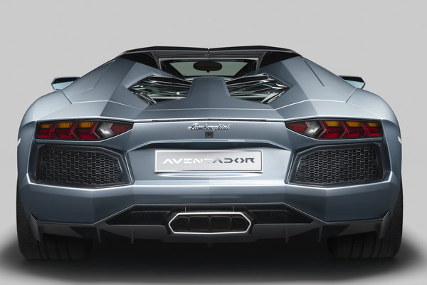 2013 Lamborghini Aventador Roadster