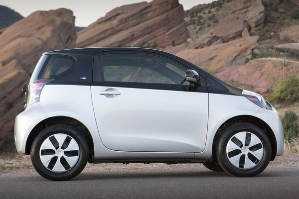 2013 Scion iQ EV