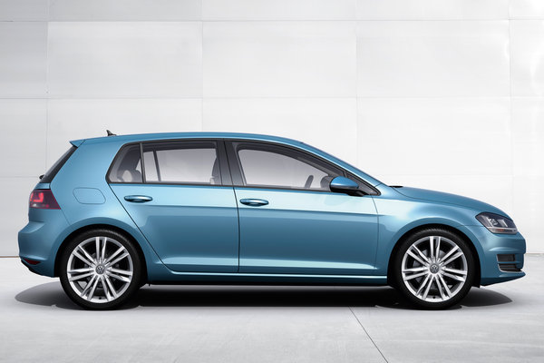 2013 Volkswagen Golf 5d