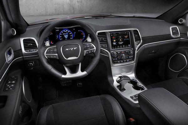 2014 Jeep Grand Cherokee Interior