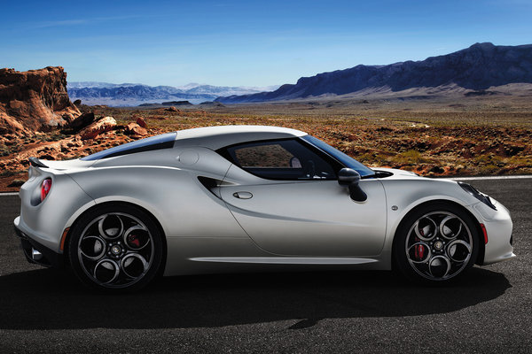 2014 Alfa Romeo 4C Launch Edition