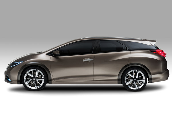 2013 Honda Civic Tourer