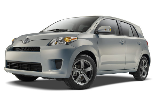 2013 Scion 10 Series xD