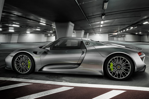 2015 Porsche 918 Spyder