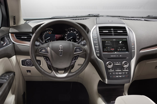 2015 Lincoln MKC Instrumentation