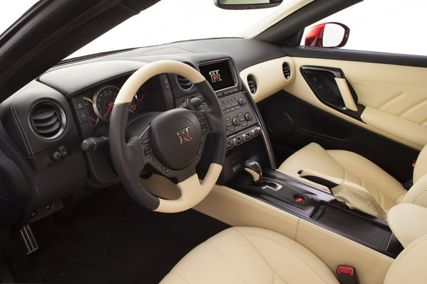 2015 Nissan GT-R Interior