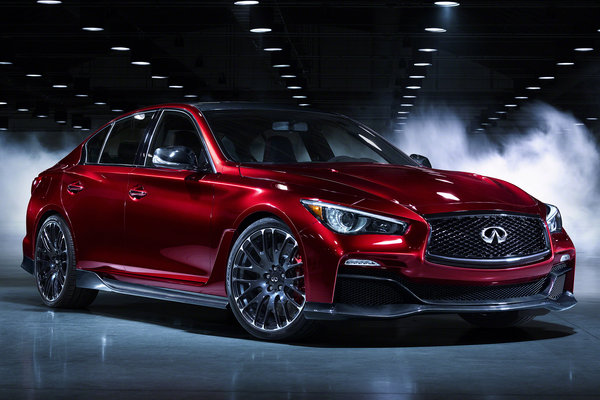 2014 Infiniti Q50 Eau Rouge