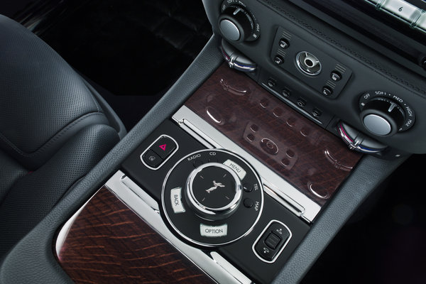 2015 Rolls-Royce Ghost Series II Instrumentation