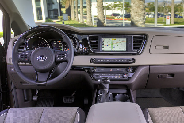 2015 Kia Sedona Instrumentation