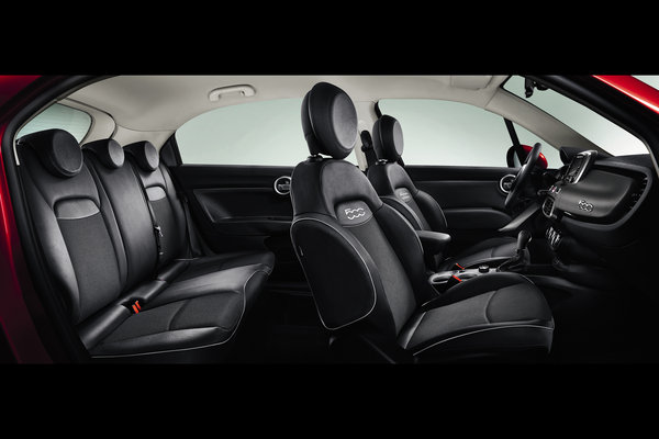 2016 Fiat 500 X Interior