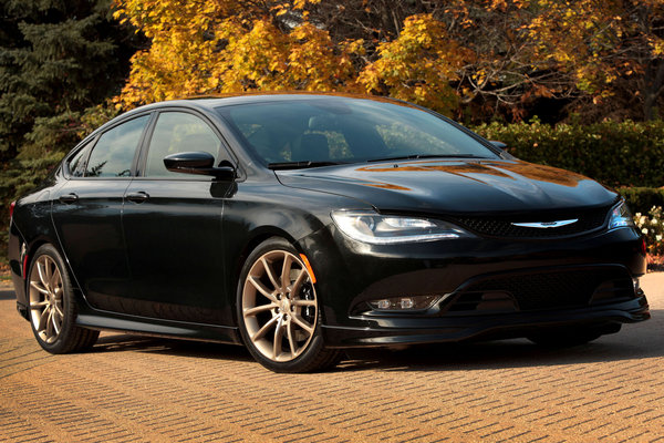 2014 Chrysler 200S Mopar