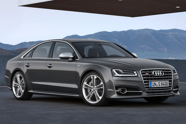 2015 Audi S8