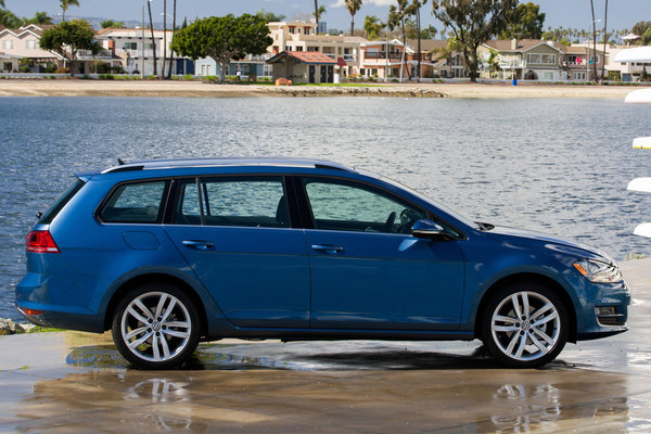 2015 Volkswagen Golf SportWagen