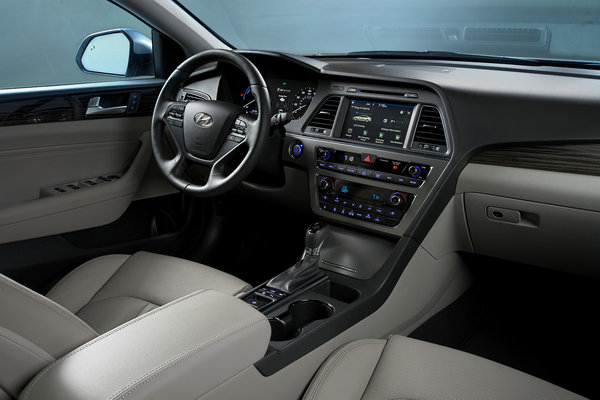 2016 Hyundai Sonata Interior