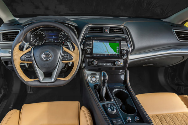 2016 Nissan Maxima Interior