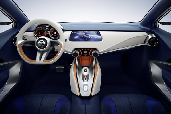 2015 Nissan Sway Interior