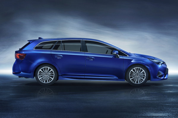 2015 Toyota Avensis wagon