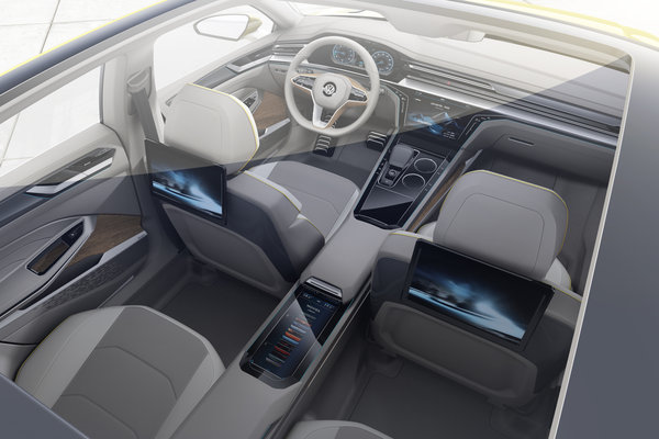 2015 Volkswagen Sport Coupe GTE Interior