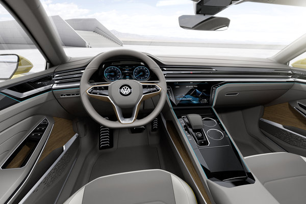 2015 Volkswagen Sport Coupe GTE Interior