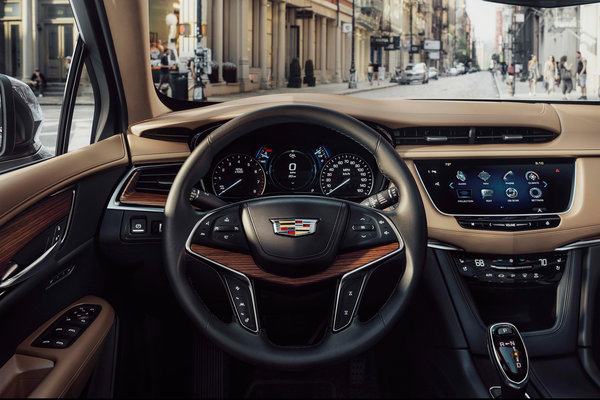 2017 Cadillac XT5 Instrumentation