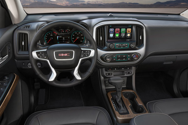 2017 GMC Canyon Denali Crew Cab Interior