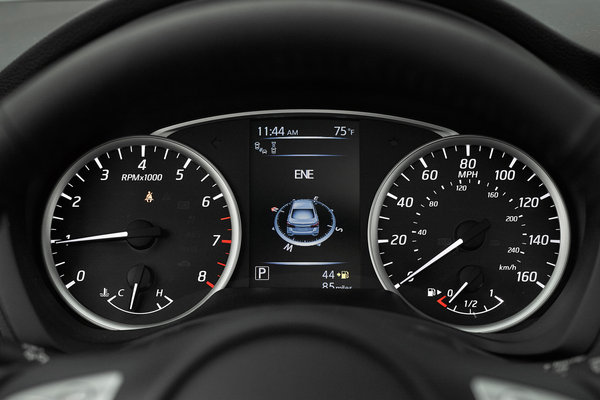 2016 Nissan Sentra Instrumentation