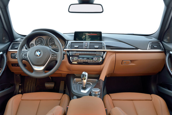 2016 BMW 3-Series Wagon Interior