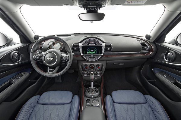 2016 Mini Clubman Interior