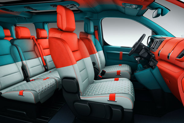 2016 Citroen SpaceTourer Hyphen Interior