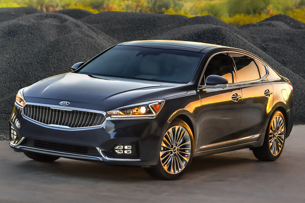 2017 Kia Cadenza