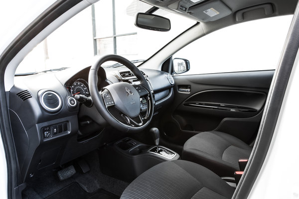 2017 Mitsubishi Mirage G4 Interior