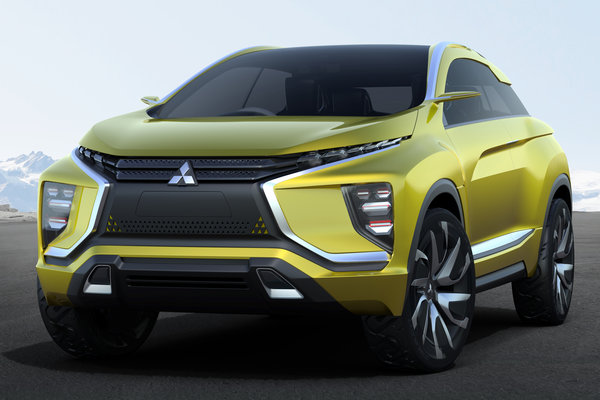 2015 Mitsubishi eX