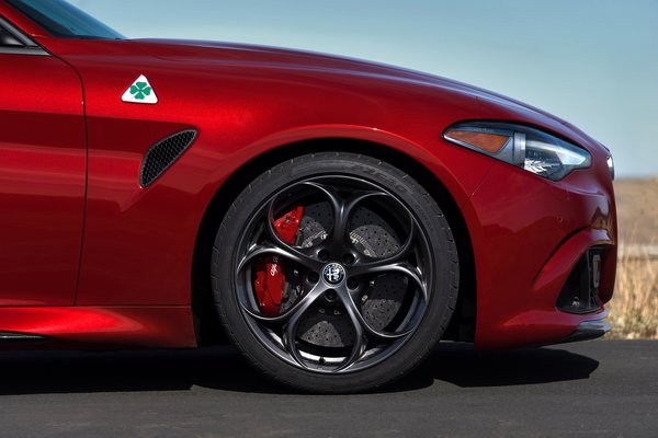 2017 Alfa Romeo Giulia Quadrifoglio Wheel