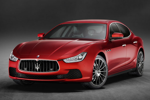 2017 Maserati Ghibli Sport pack