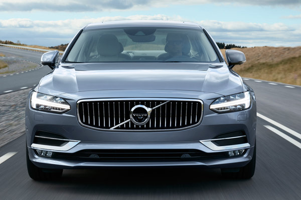 2017 Volvo S90