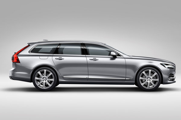 2017 Volvo V90