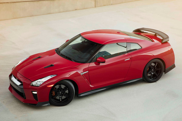 2017 Nissan GT-R Track Edition