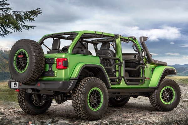 2017 Jeep Mopar-modified Wrangler Rubicon